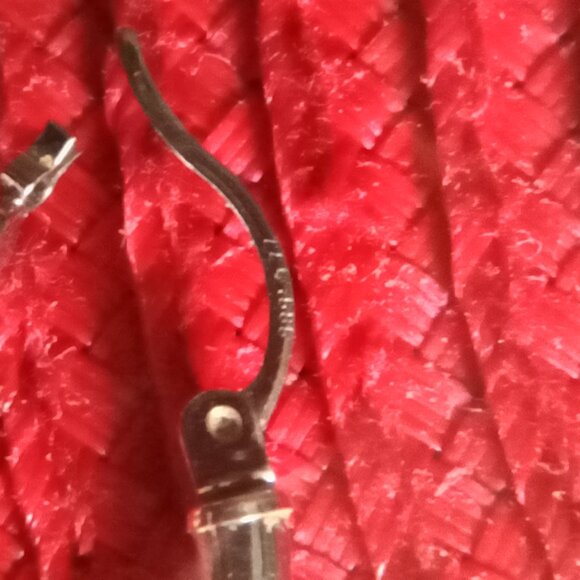 585 (14k) Two-tone White and Yellow Gold Diamond Cut Hoop Earrings Vtg Estate - Picture 8 of 11